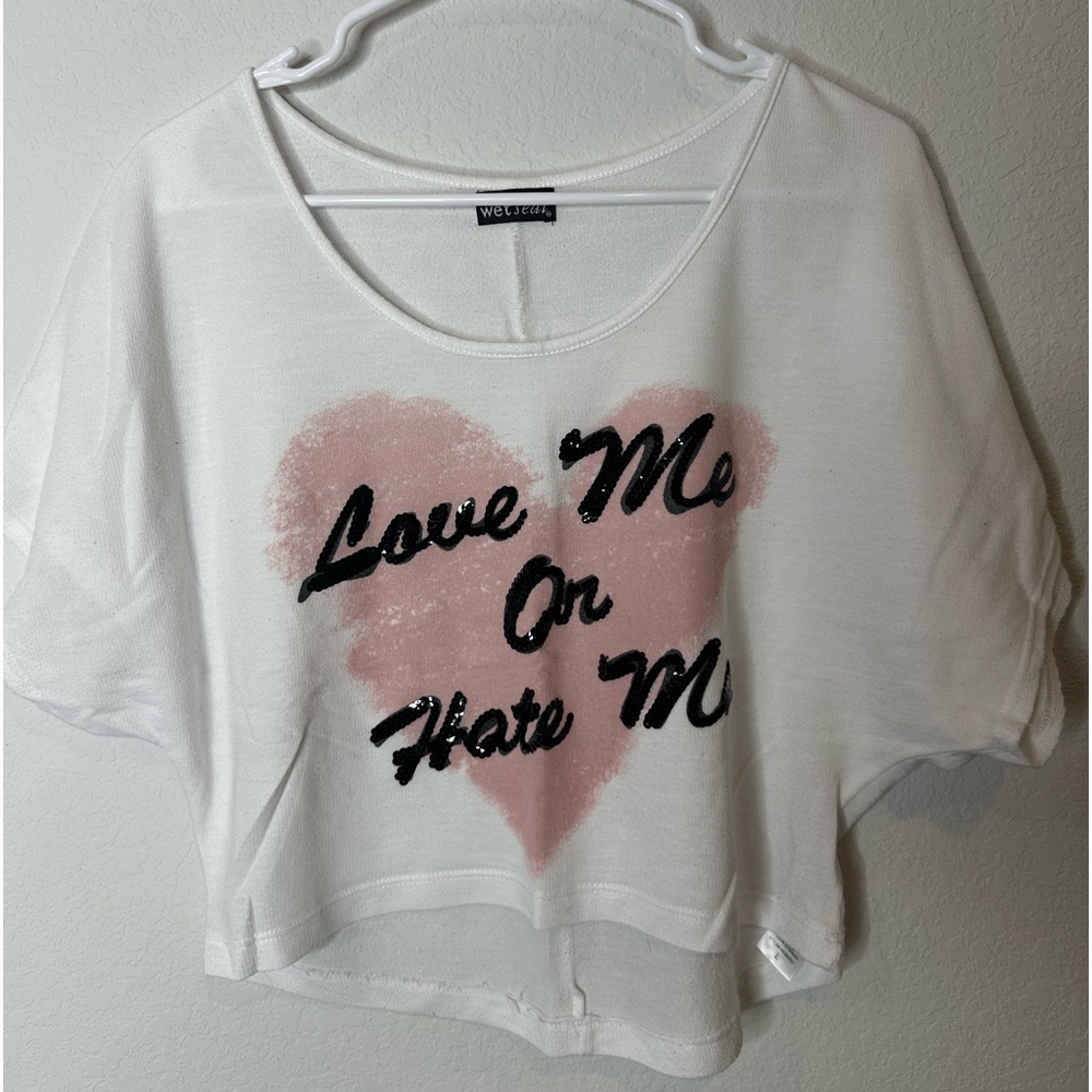 Women’s crop top. Size L. Love me or hate me
